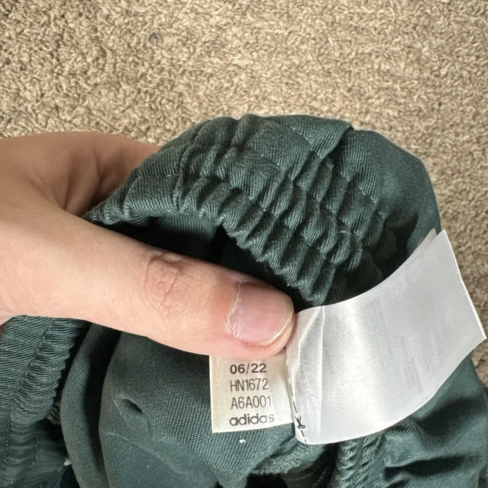 Adidas Originals Graphics Campus Chino Pants‎ Mens Large Mineral Green HN1672